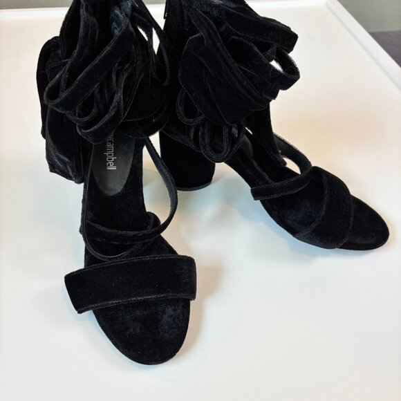 Jeffrey Campbell Faustino Black Velvet Heels 8.5 NWT Bold Chic Cocktail Date - Picture 1 of 8